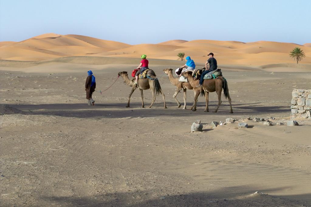 Kasbah Tamariste Bed & Breakfast Merzouga Luaran gambar